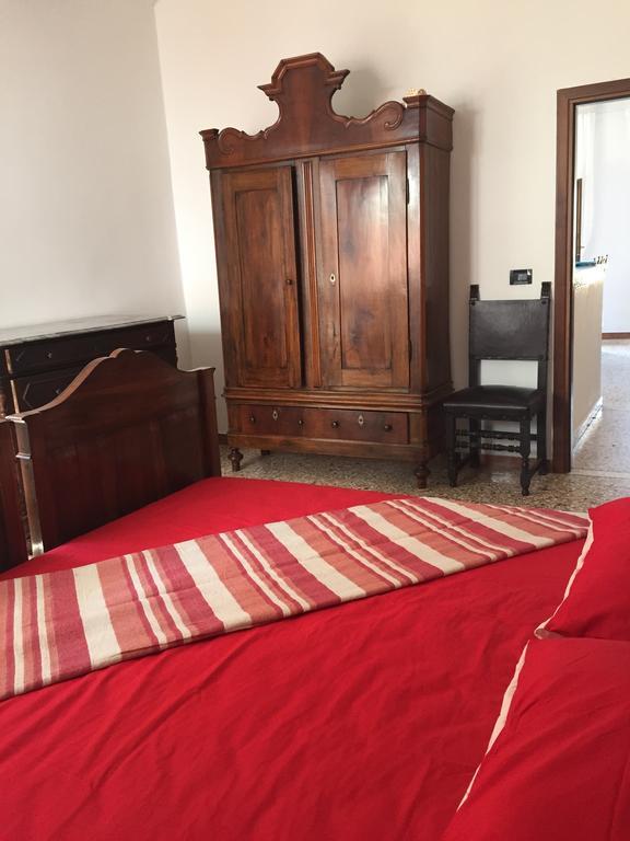 Homesweethome Венеция Номер фото